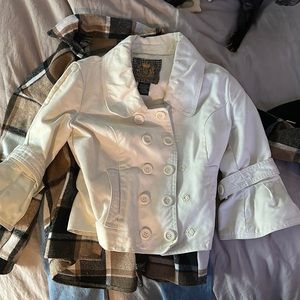 Women's short pea coat size medium